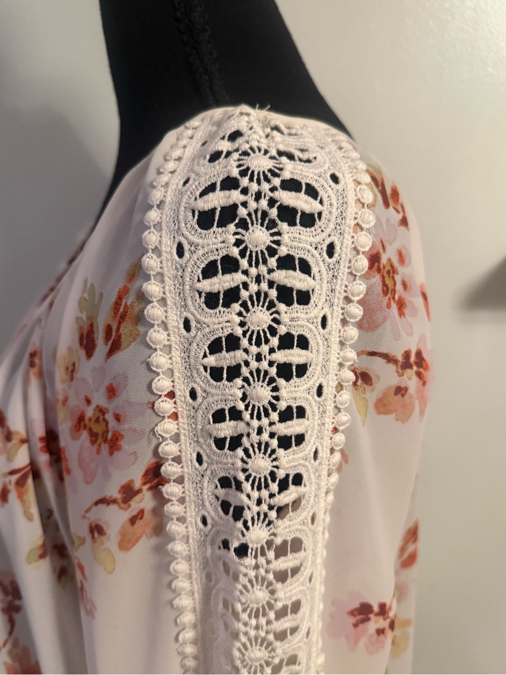 American Rag Cream Floral Tie-Front Boho Blouse - Picture 6 of 10